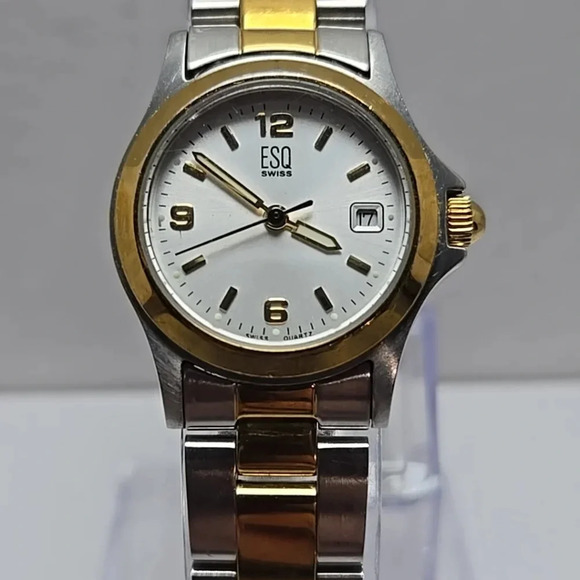Womens ESQ by Movado E5294 28mm Gold Silver Tone Date Watch New Battery Dainty - Picture 1 of 9